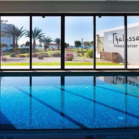 Terrific One Bedroom With Sea View *
