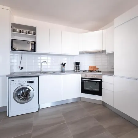 Terrific One Bedroom With Sea View Apartman *